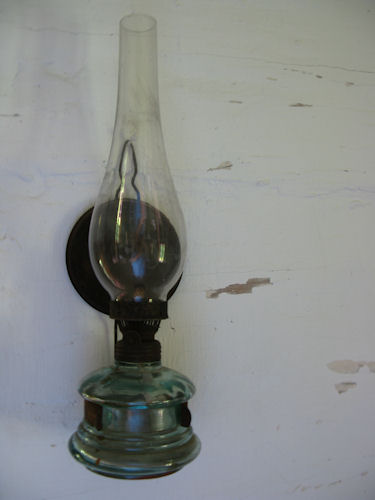 Lampa naftowa, fot. www.ckgm.pl